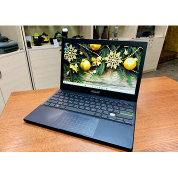 Ноутбук Asus  E210M id29117-0