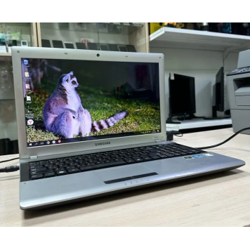 Ноутбук Samsung RV520 id29198-0